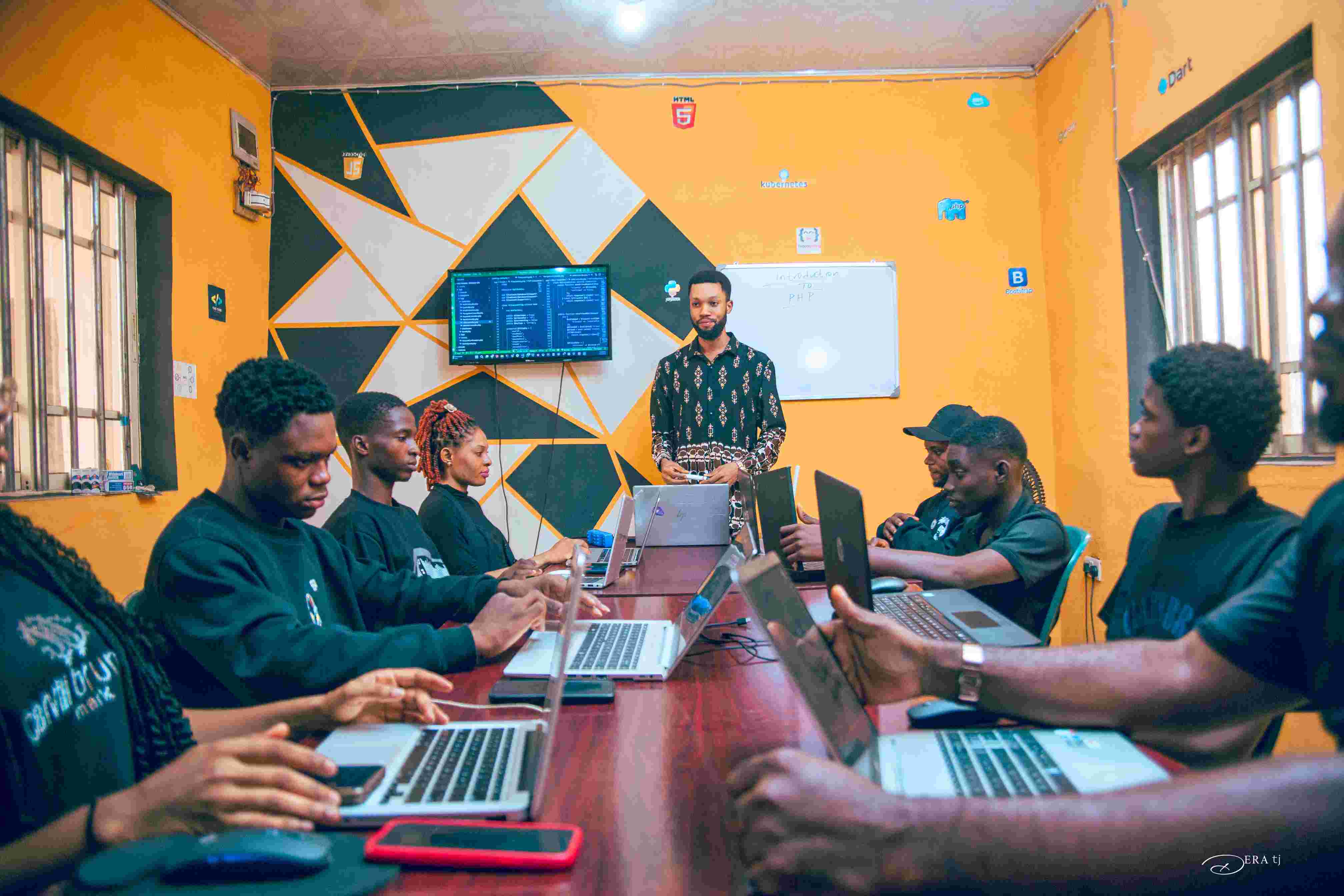 ClassicNovaCodes Academy class session